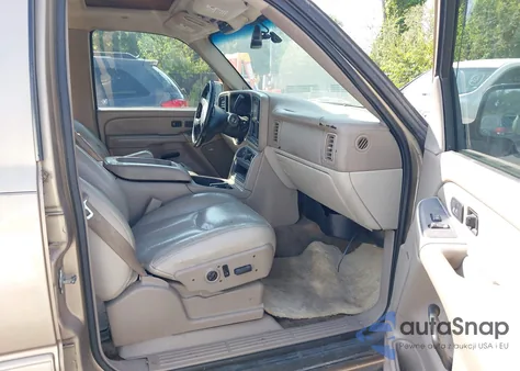 2005 Chevrolet Tahoe Lt из США, поврежденный, VIN 1GNEC13T45R146582